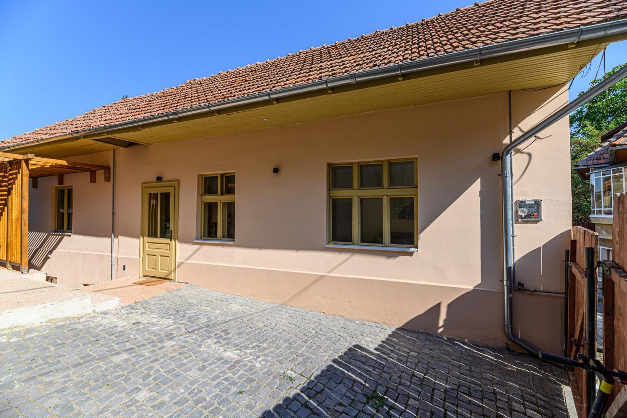 Lagom - Hot Tub Hideout Braşov Exterior foto